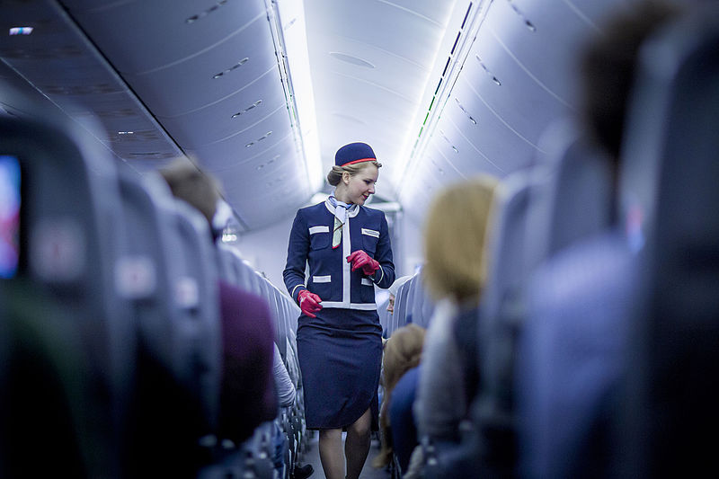 "Decoding Flight Attendant Behaviors: Unveiling Clues to Pilot Concerns During Challenging Flights"