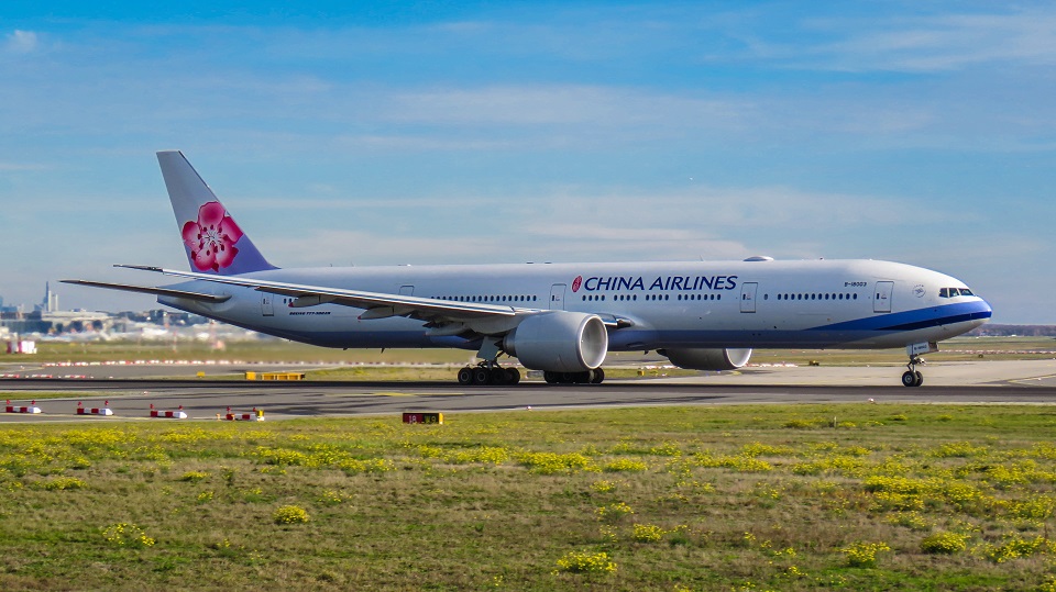 China Airlines Evaluates Airbus A350 and Boeing 777X to replace 777-300ER