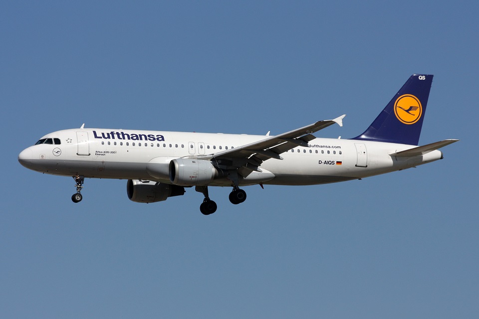Lufthansa Considering Potential Orders for Airbus, Boeing, and Embraer Aircraft