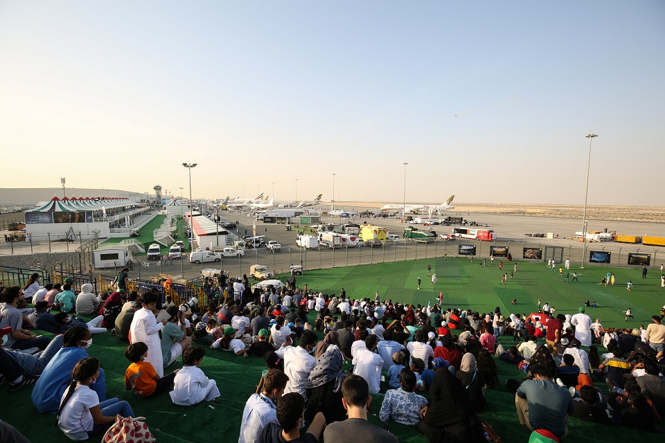 Dubai Airshow welcomes public to watch spectacular daily flying display