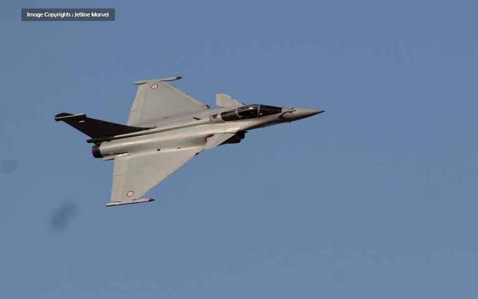 Two French Rafale Jets Collide in Mid-Air, Resulting in the Deaths of Two Pilots