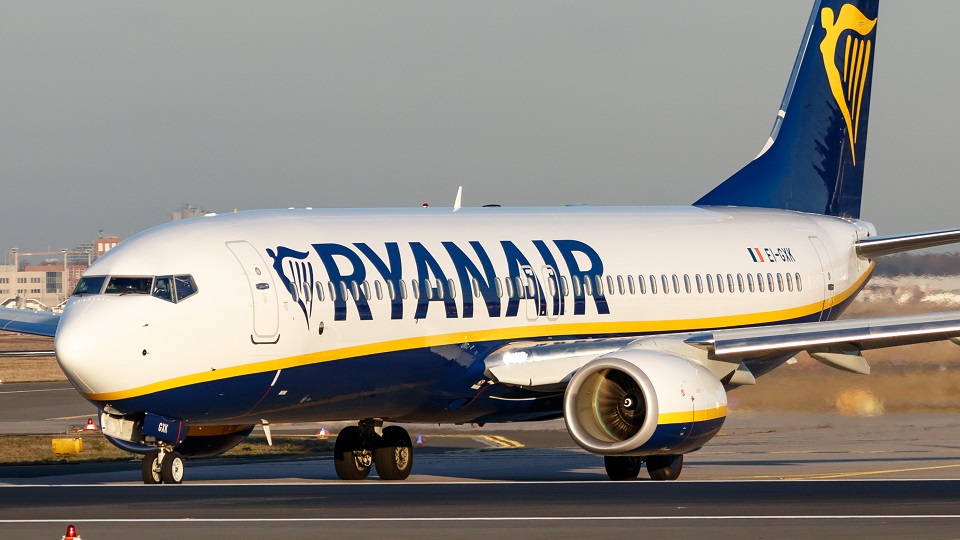 Ryanair vs. Travel Agents: Airlines Reduce Fares and Promote Direct Bookings
