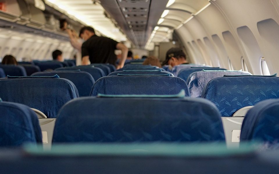 Passenger Urinates in Cup, Pours It on Air New Zealand Flight Attendant