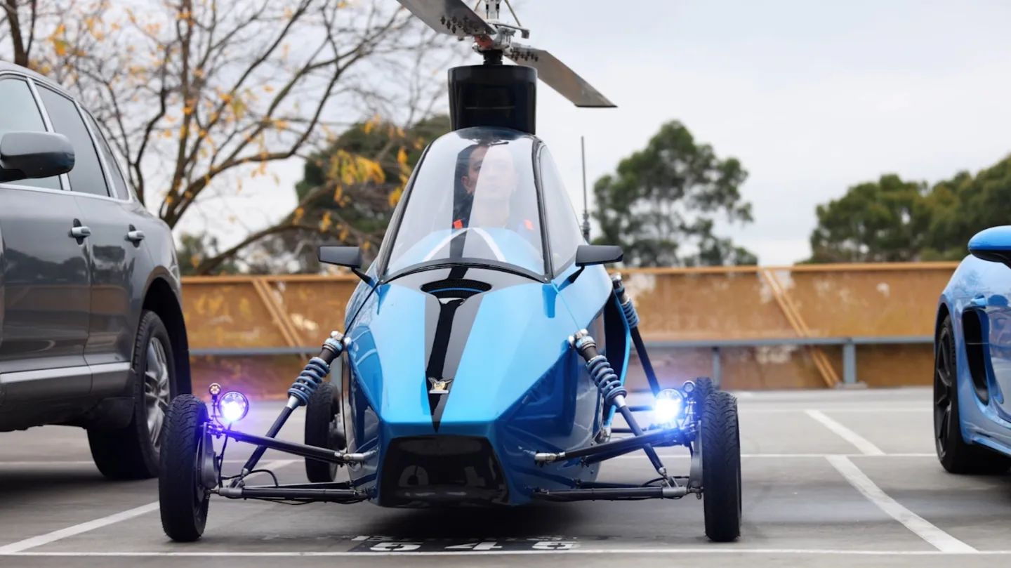 Pegasus E Unveiled: The World's Smallest Hybrid Flying Car