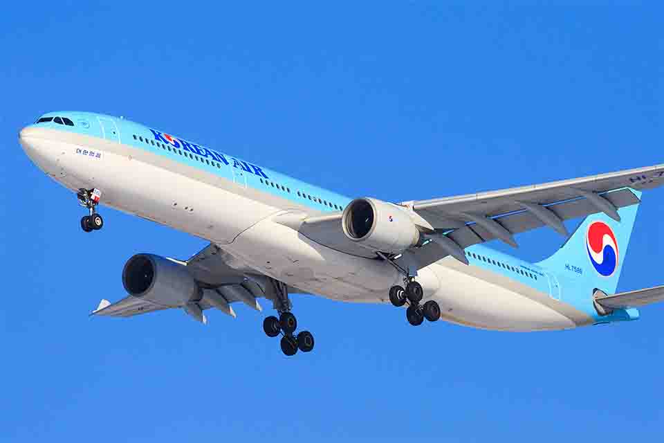 Korean Air A330 Hit by Turbulence, Injuring Over a Dozen Onboard