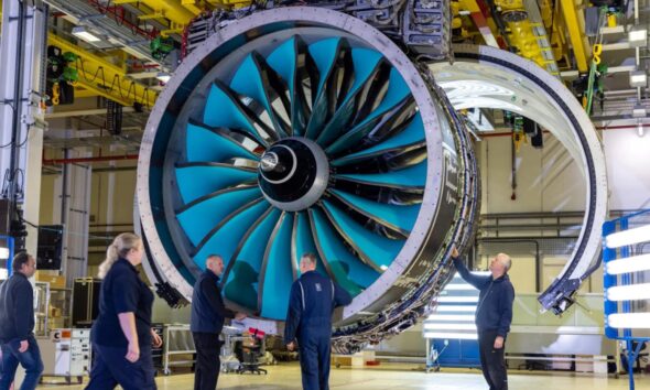 Rolls-Royce Gifts Every Employee a Substantial Amount in Shares