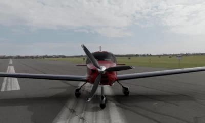 Anyone can learn to fly in 60 minutes with this amazing airplane