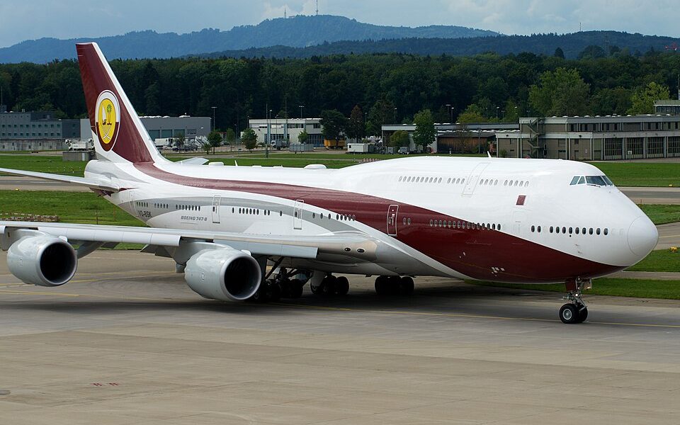 Trump’s Air Force One Dreams Delayed—So He’s Rebuilding a Qatari Jet