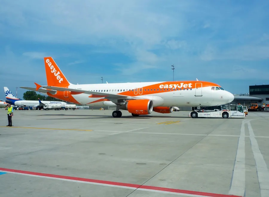 How Airbus’ Taxibot Concept Could Eliminate Engine Use During Taxiing